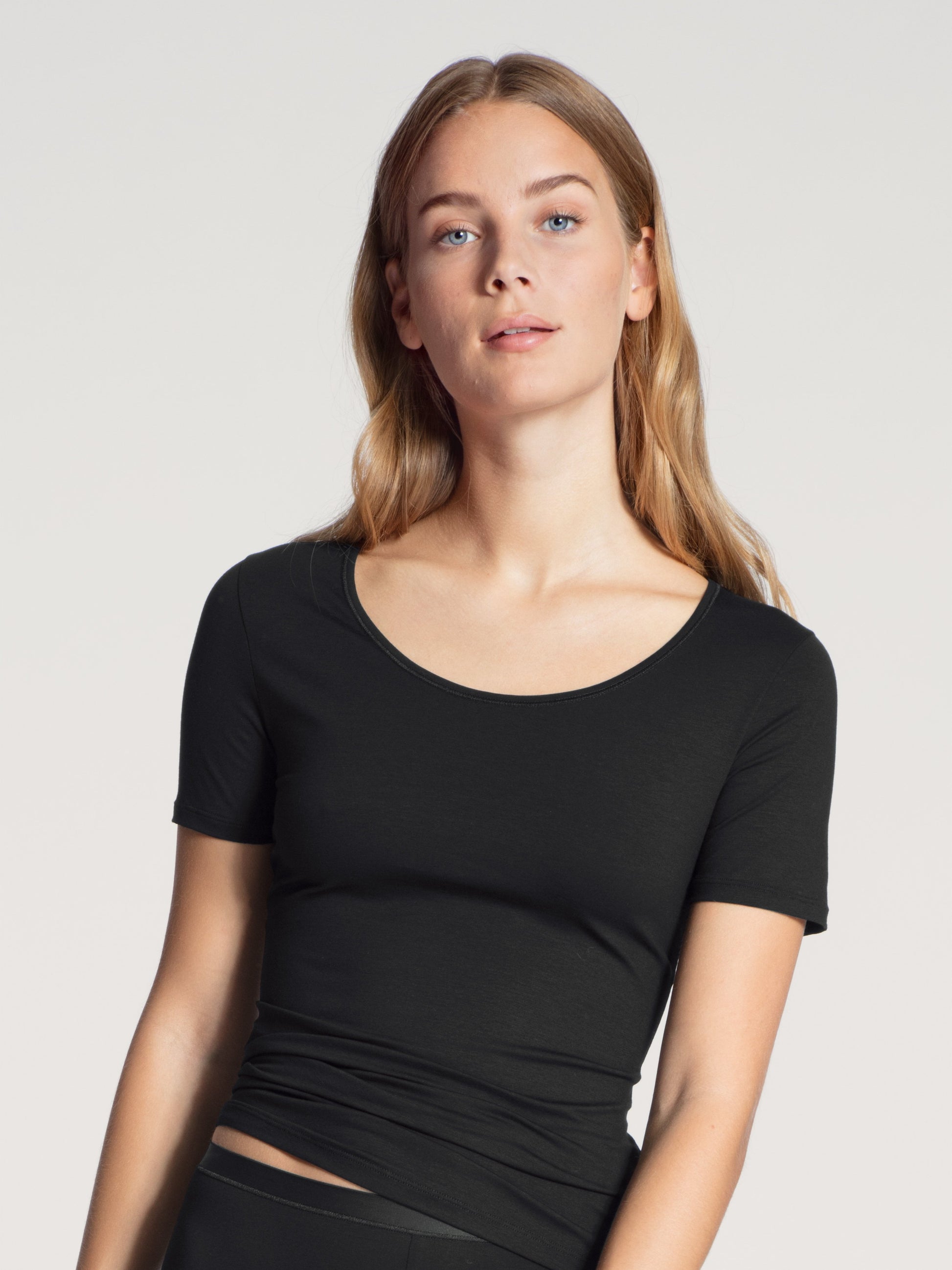 DAMEN Top kurzarm (Schwarz)