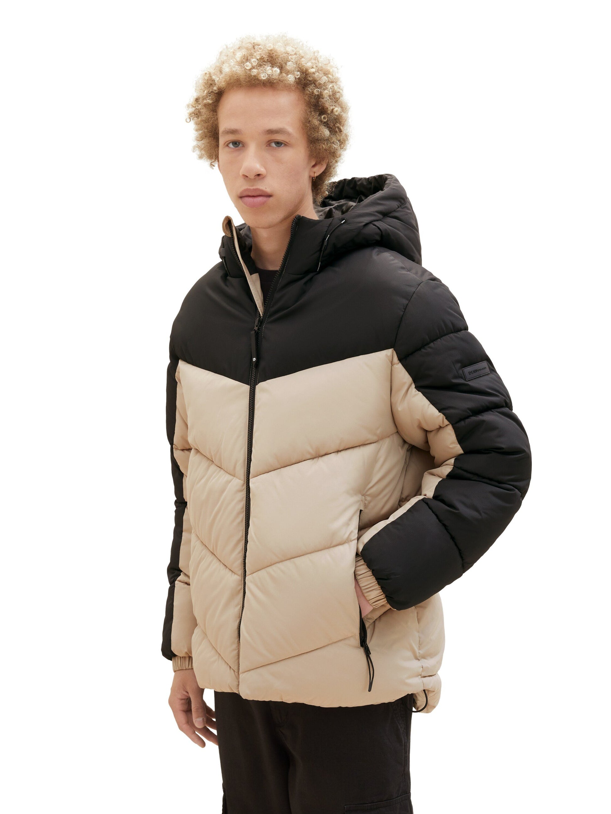 Pufferjacke mit recyceltem Polyester (Paving Stone)