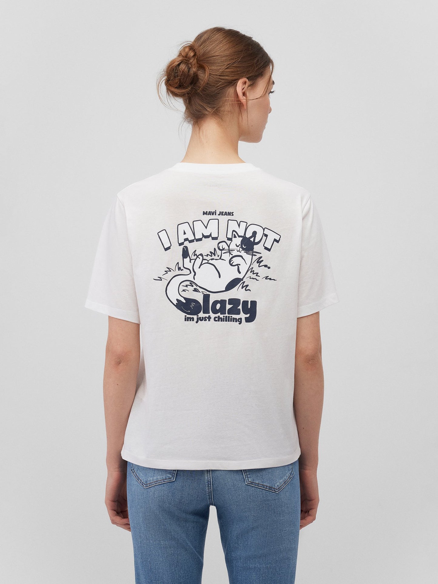 Cat Chilling Tee (Antique White)