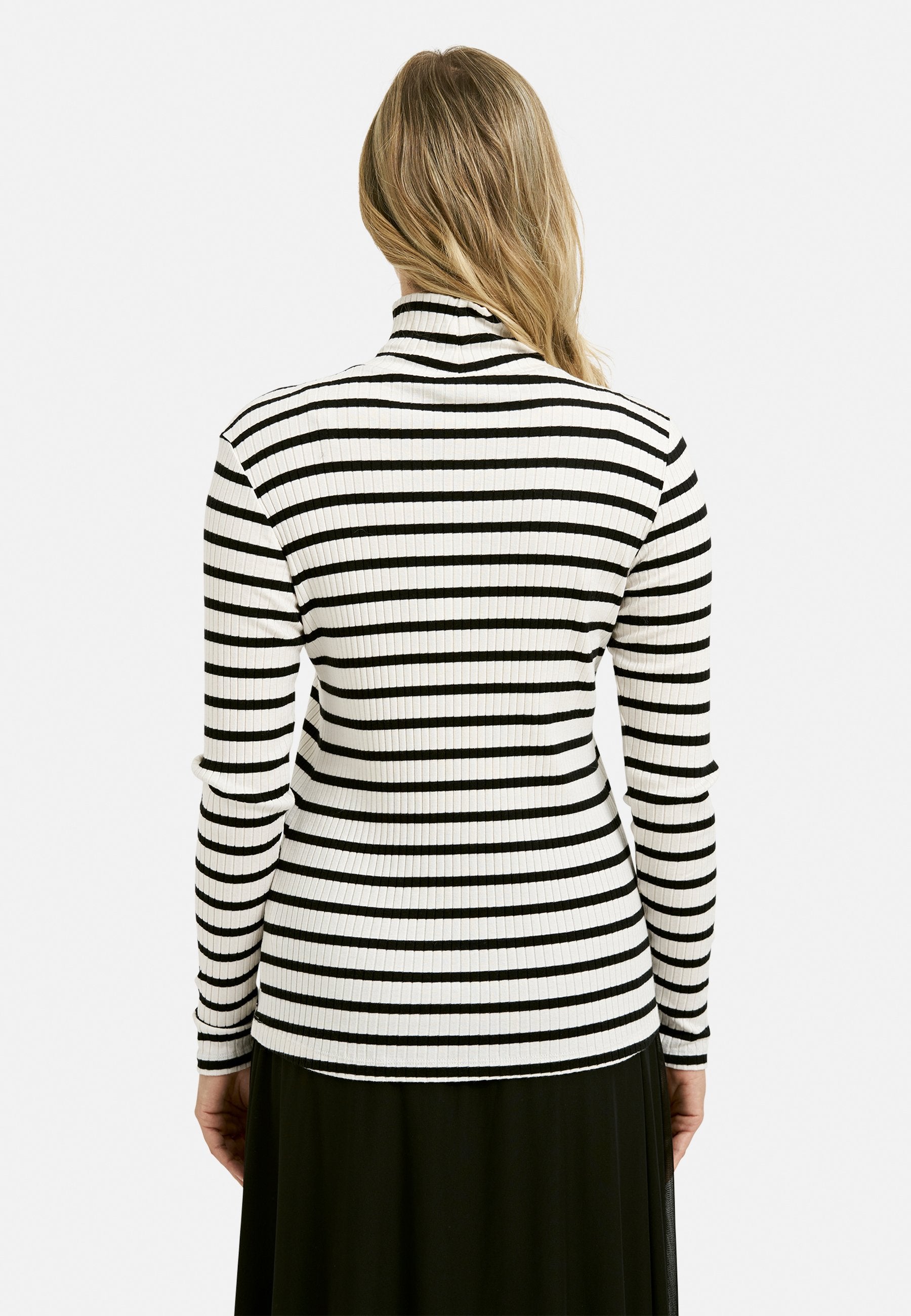 Rib Turlte neck stripes (Black Print)