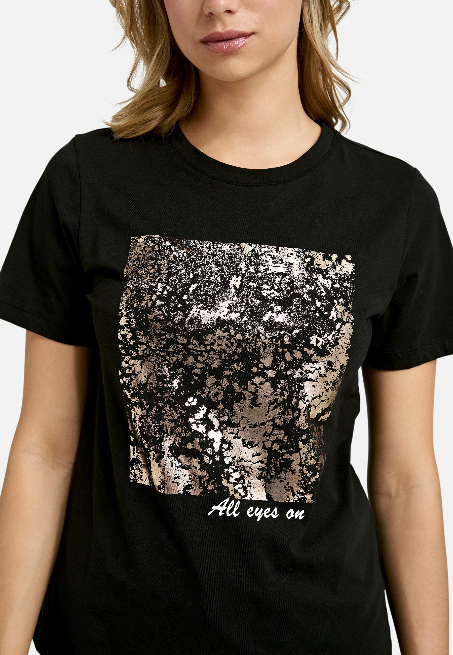 T-Shirt with foil print (Black)