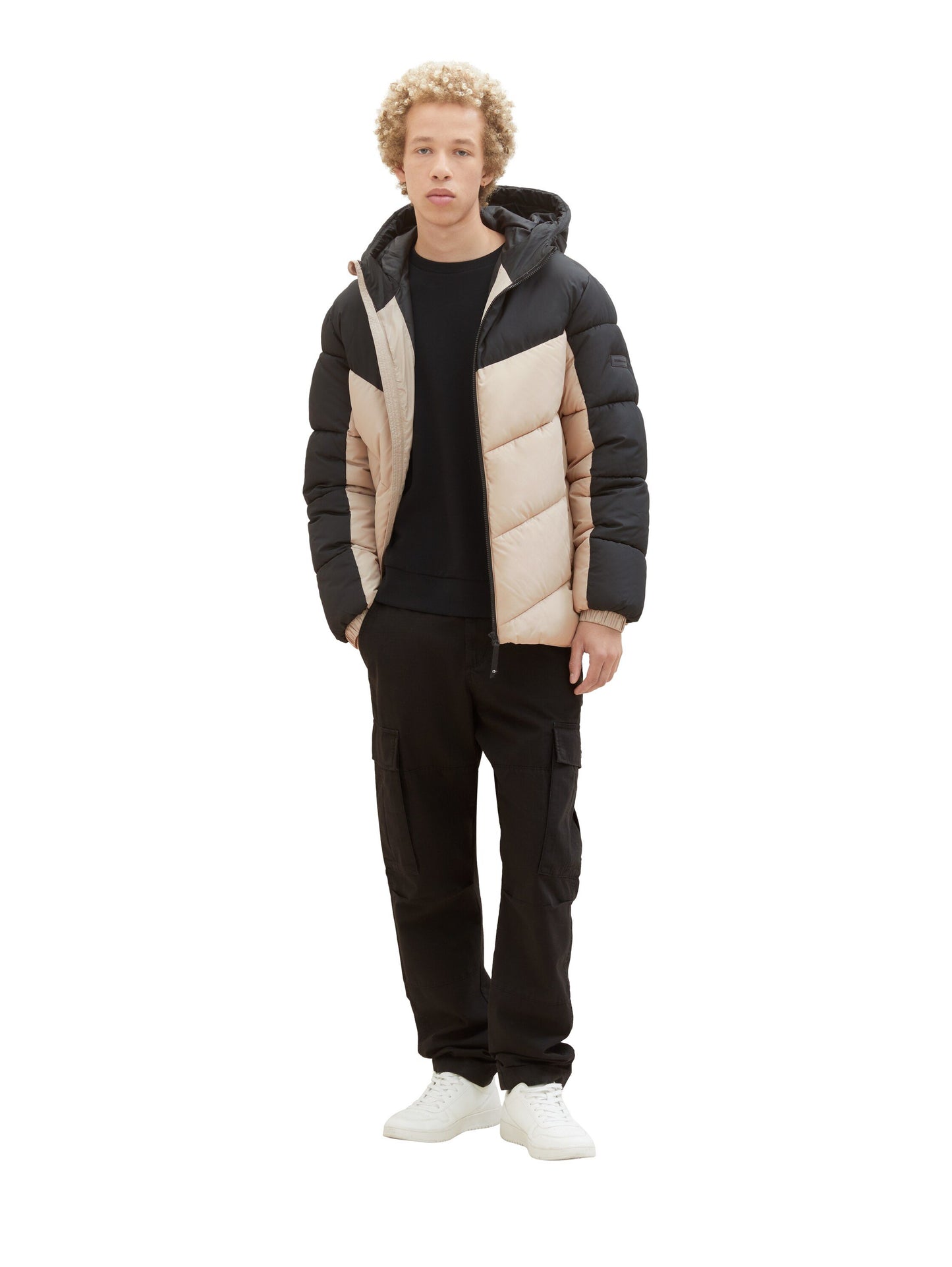 Pufferjacke mit recyceltem Polyester (Paving Stone)