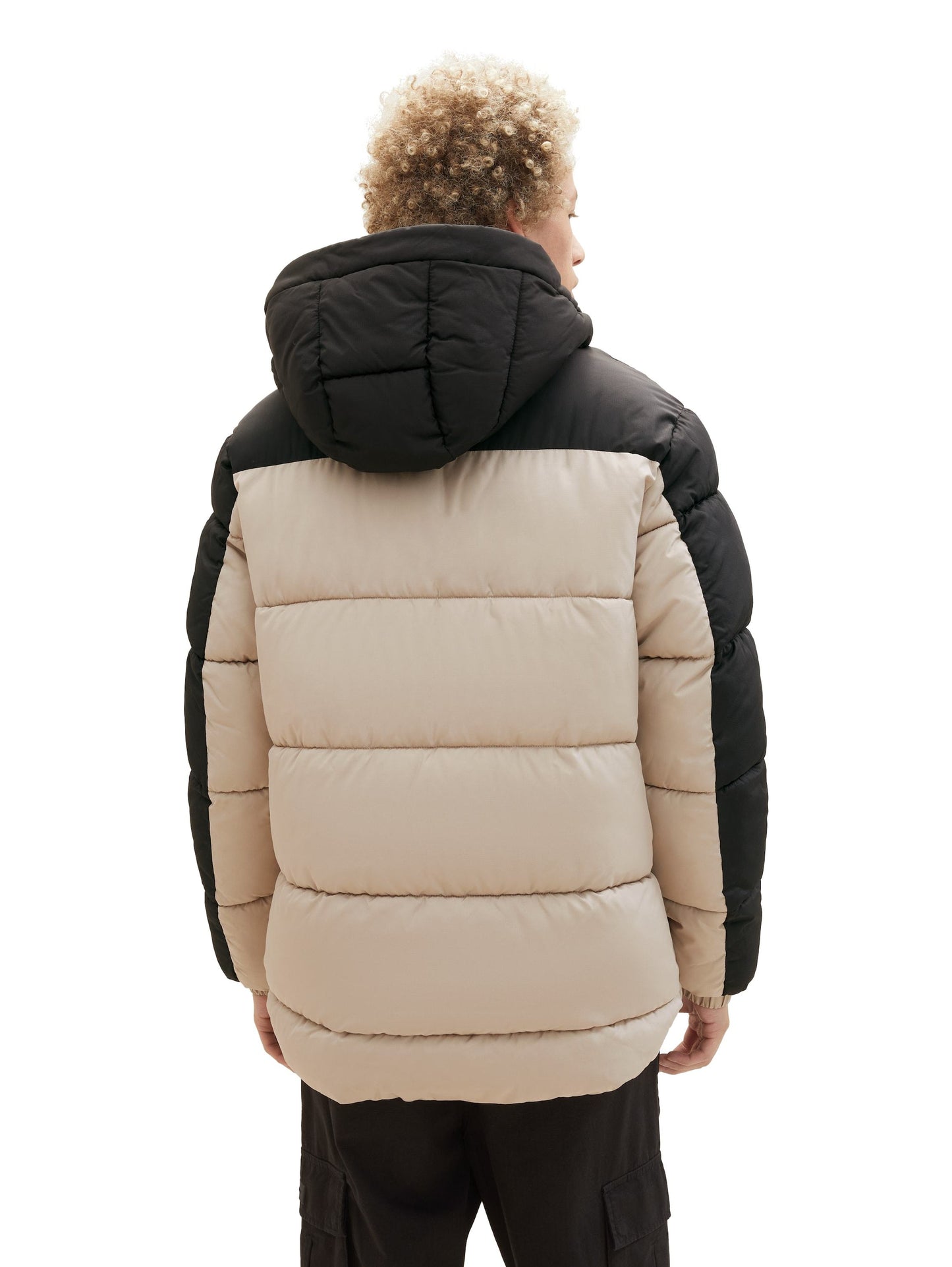 Pufferjacke mit recyceltem Polyester (Paving Stone)