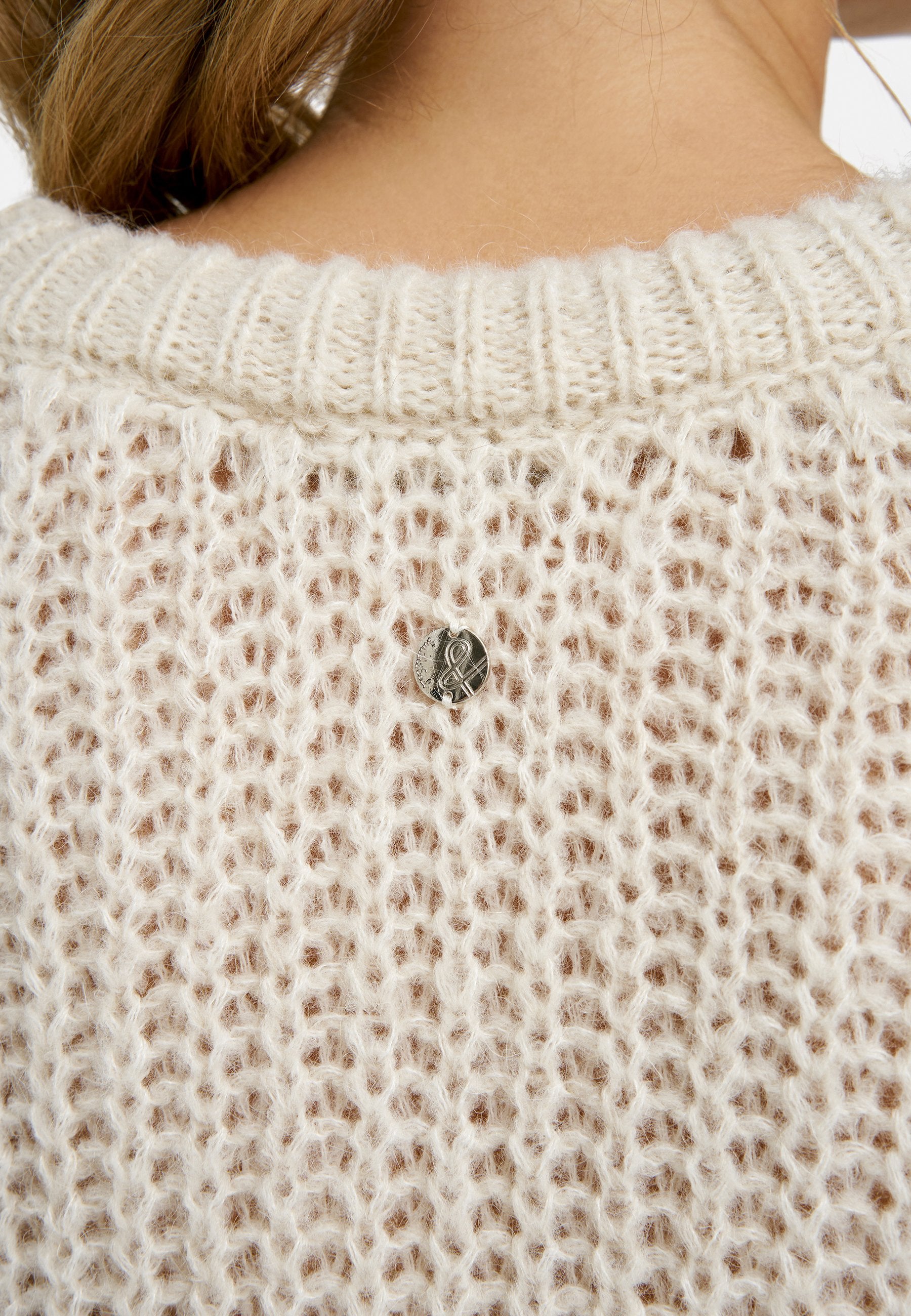 New Hairy Round Neck (Cream)