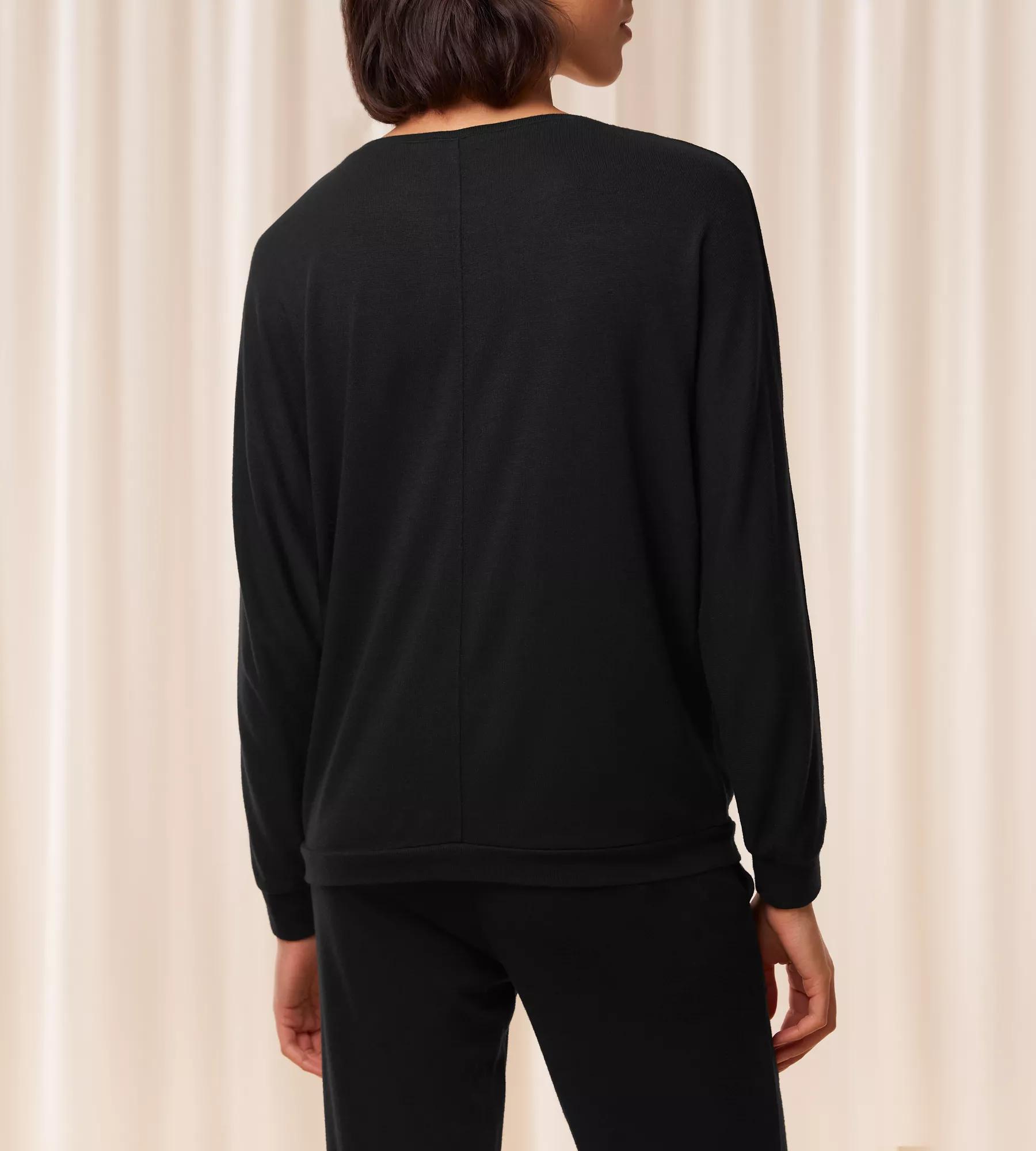 Cozy Comfort Top 01 (Black)