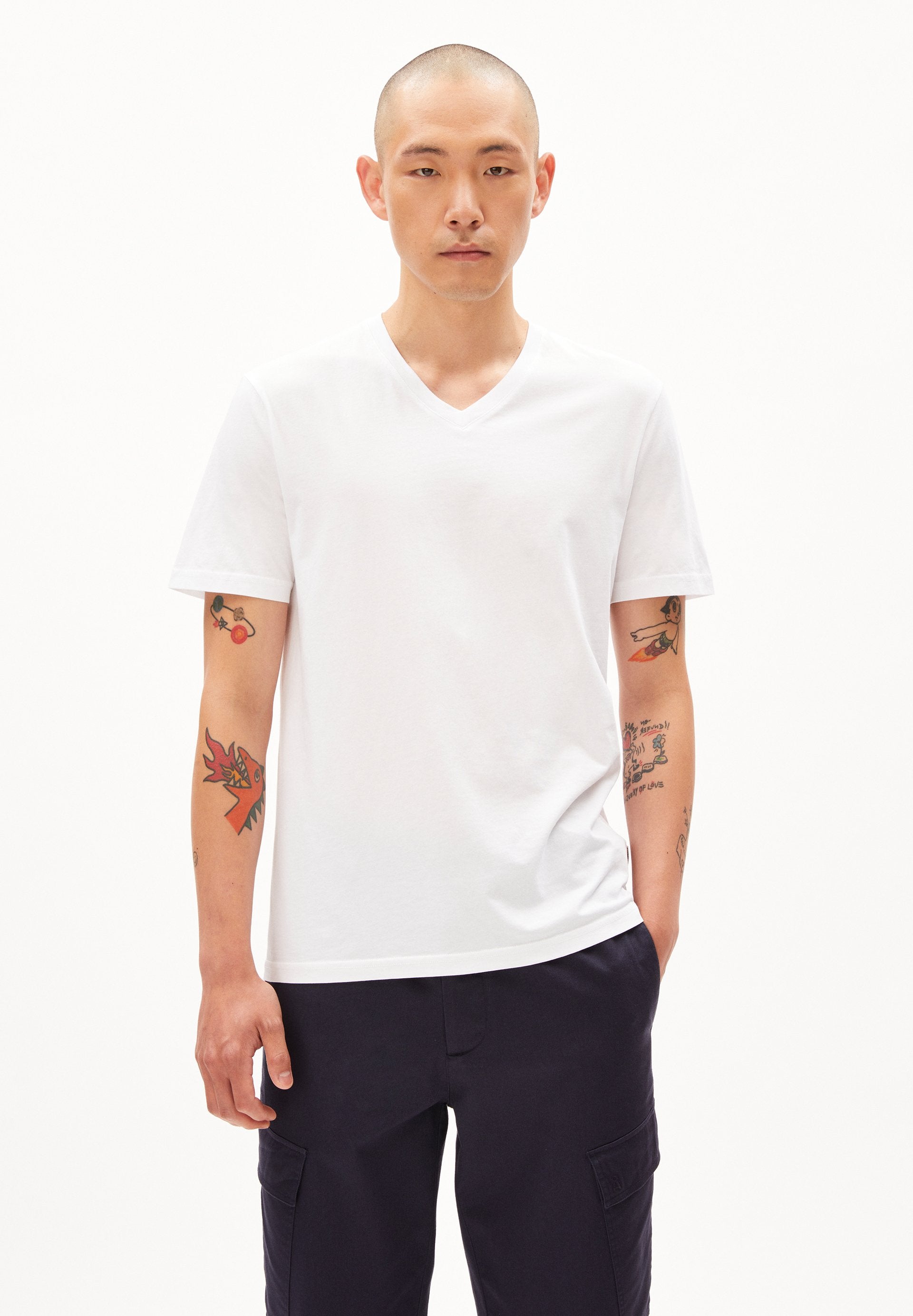 Jaames V-neck (White)