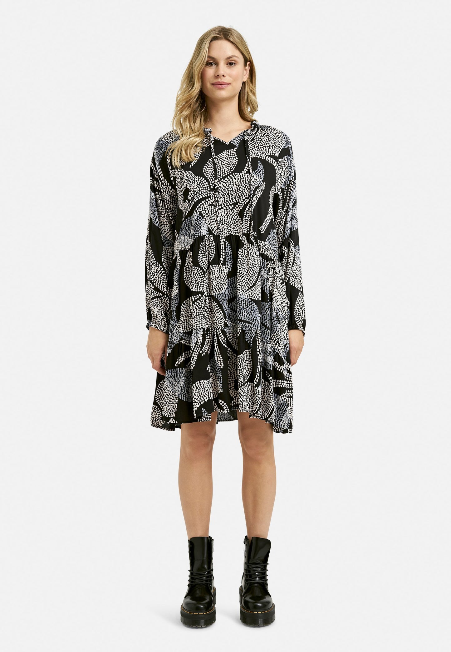 Short Ruffle Neck Volant Dress (Black Print)